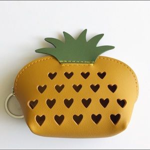 FINAL PRICE$$$PINEAPPLE 🍍 COIN PURSE W/ KEY HOLDER